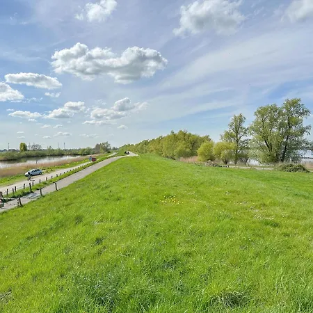 Biesboschhuisje * Hooge Zwaluwe